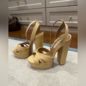 Aquazzura Sundance Raffia Heel Sandal